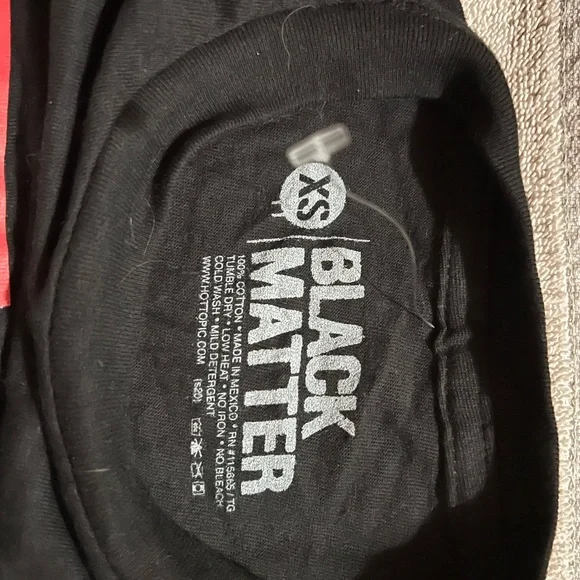 Corgis!!! Cute funny tshirt NWOT - Picture 2 of 2